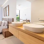 Eden Retreat Luxury 2br With Private Pool Apartamento