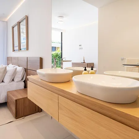 Eden Retreat Luxury 2br With Private Pool Lejlighed