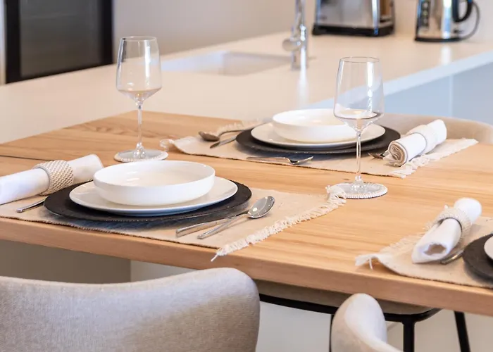 Apartment Eden Retreat Luxury 2br With Private Pool